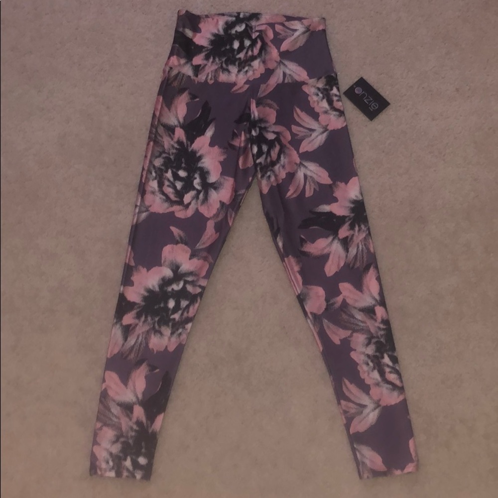 Onzie High Rise Midi Print Legging